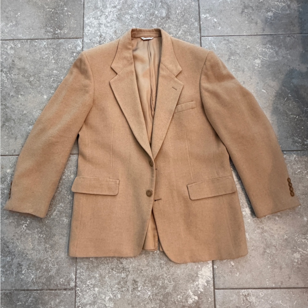 Bill Blass Signature Camel Hair Coat – Classic Camel Blazer Jacket